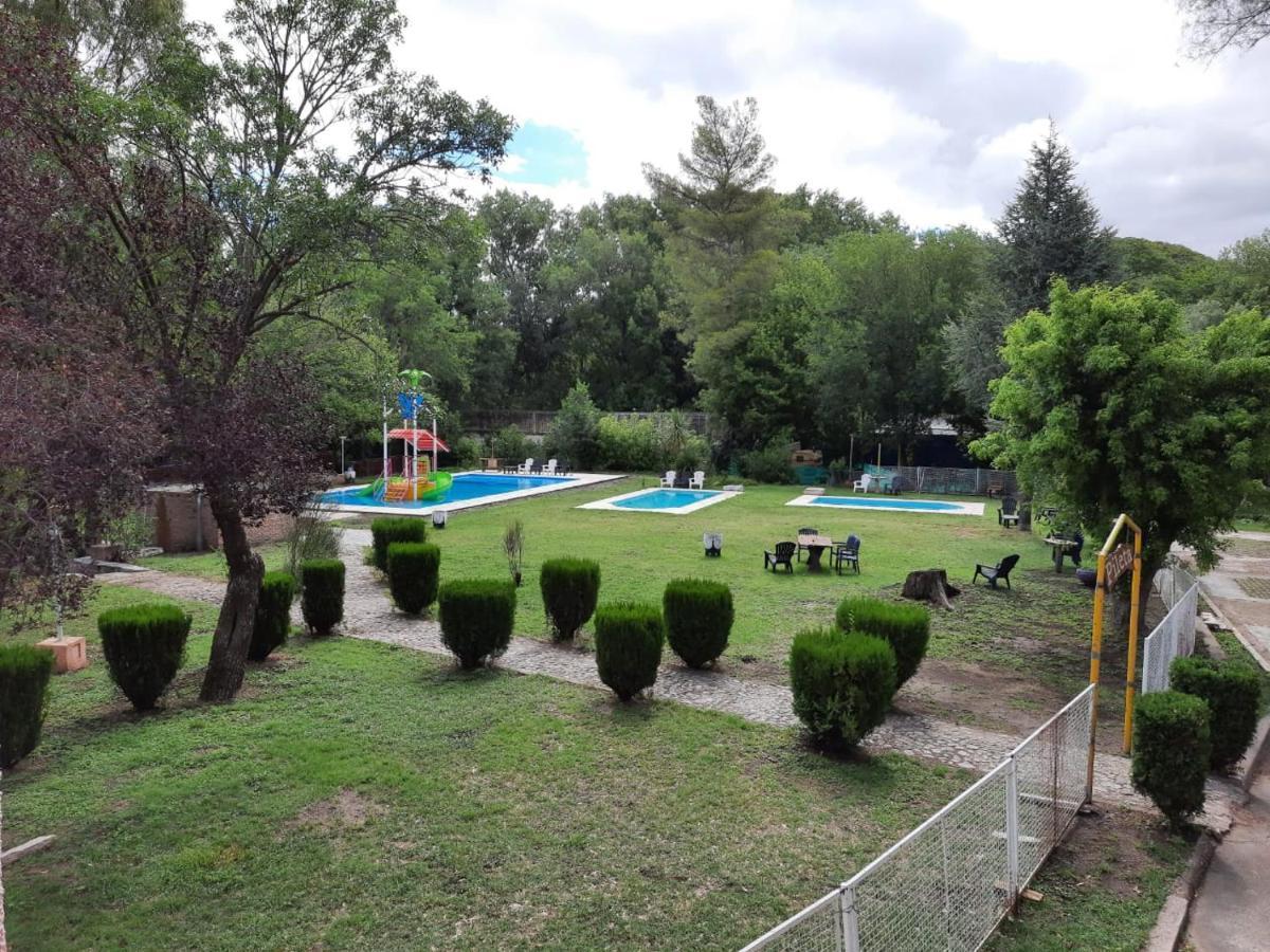 Hotel El Volcan Exterior photo